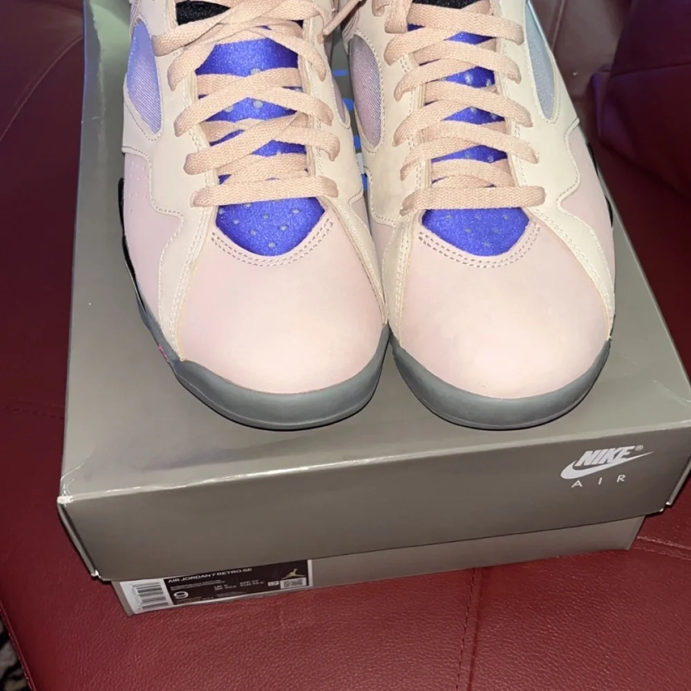 Jordan 7 - Picture 2 of 3